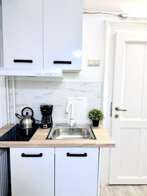 בודפשט L2 City Centre Loft With Ac מראה חיצוני תמונה